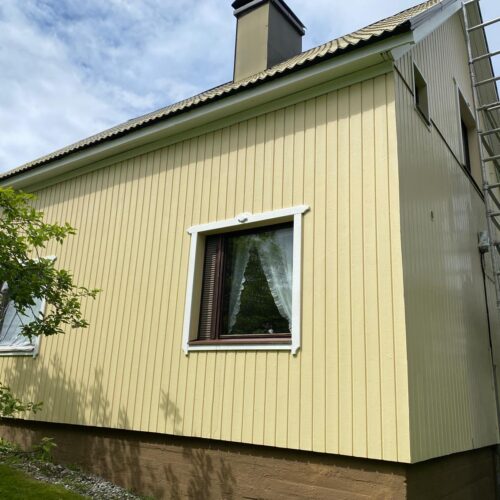 Rintamamiestalon maalaus -25